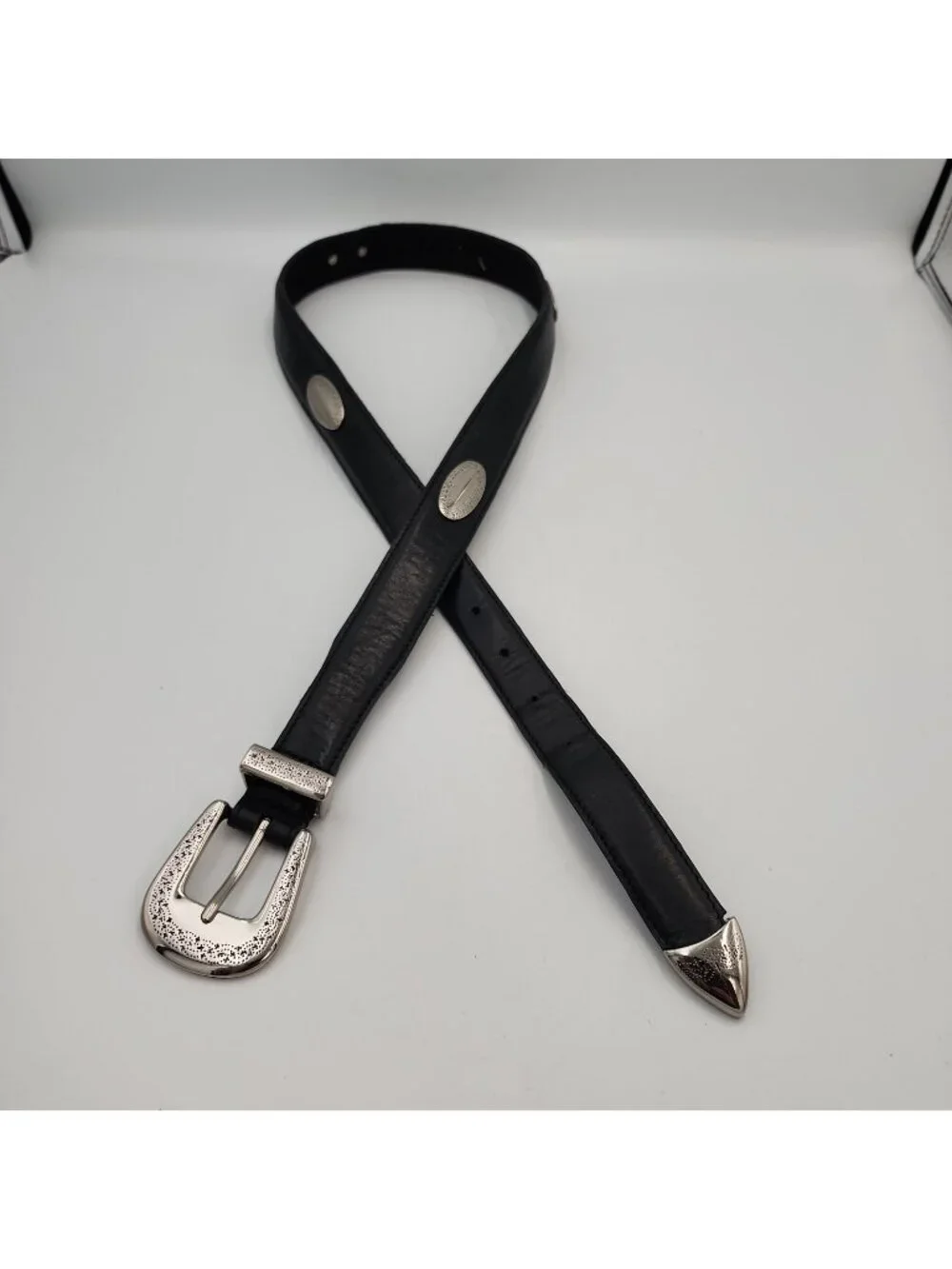 Vintage Women's Western Black Leather Silver Concho Belt Fits 31-35